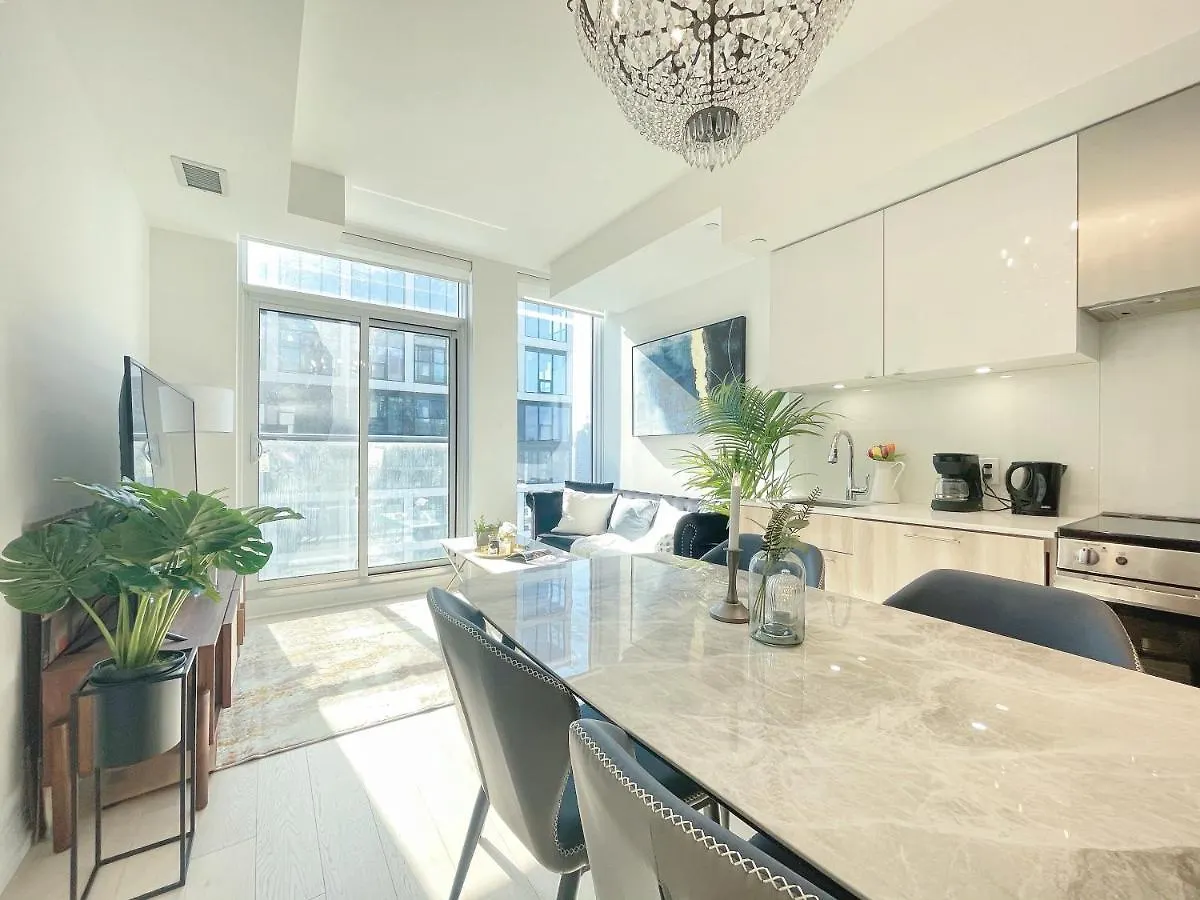 Boutique Penthouse-Live In The Sky With Amazing Lakeview Dt Toronto Infivilla