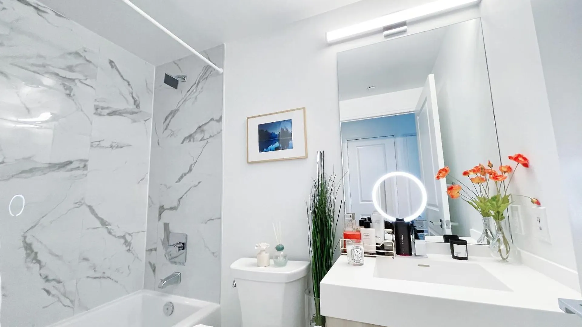 Boutique Penthouse-Live In The Sky With Amazing Lakeview Dt Toronto Infivilla Apartment