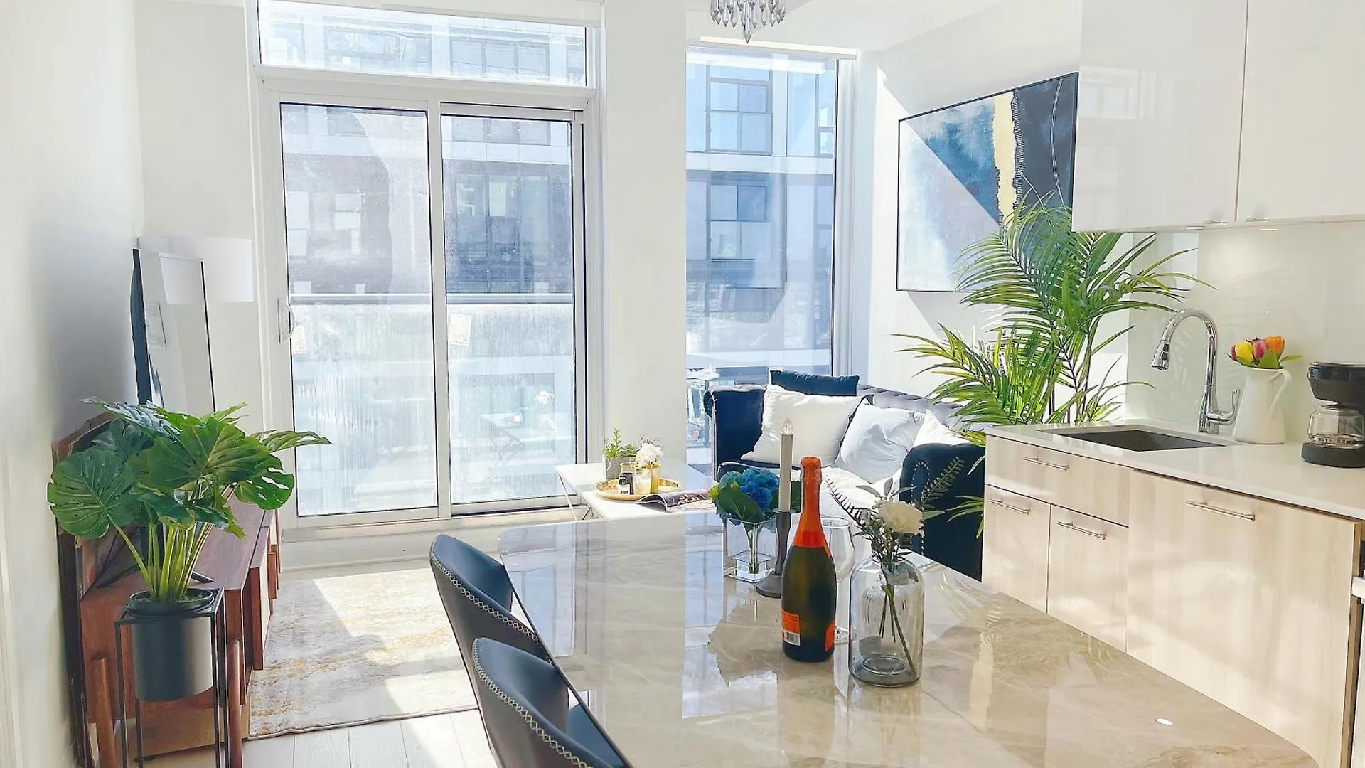 Boutique Penthouse-Live In The Sky With Amazing Lakeview Dt Toronto Infivilla