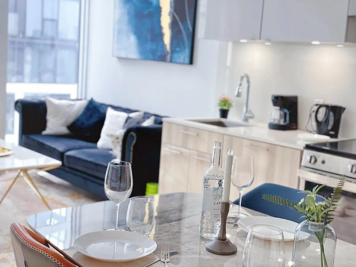 Boutique Penthouse-Live In The Sky With Amazing Lakeview! Downtown Toronto!B 0*, Toronto