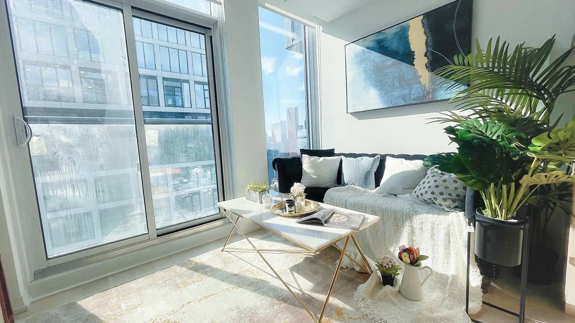 Boutique Penthouse-Live In The Sky With Amazing Lakeview! Downtown Toronto!B 0*, Toronto Canada
